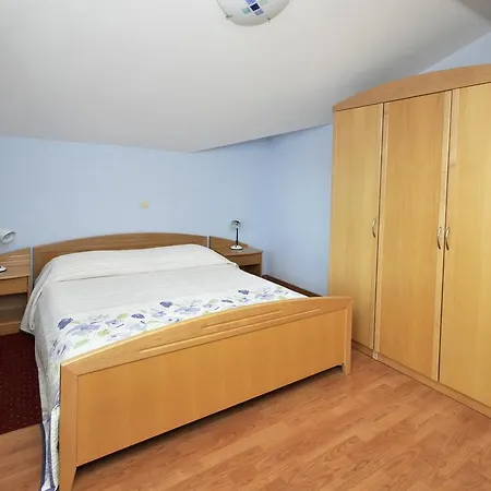 Apartment Lida *